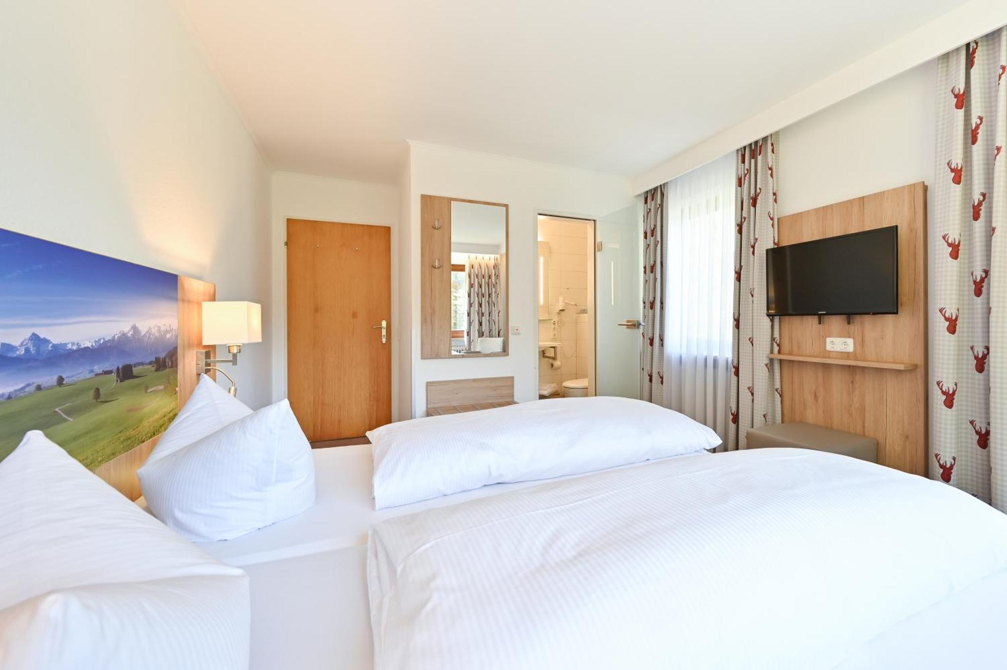 Hotel Ruchti - Zeit Fuer Mich ฟุสเซ่น ภายนอก รูปภาพ