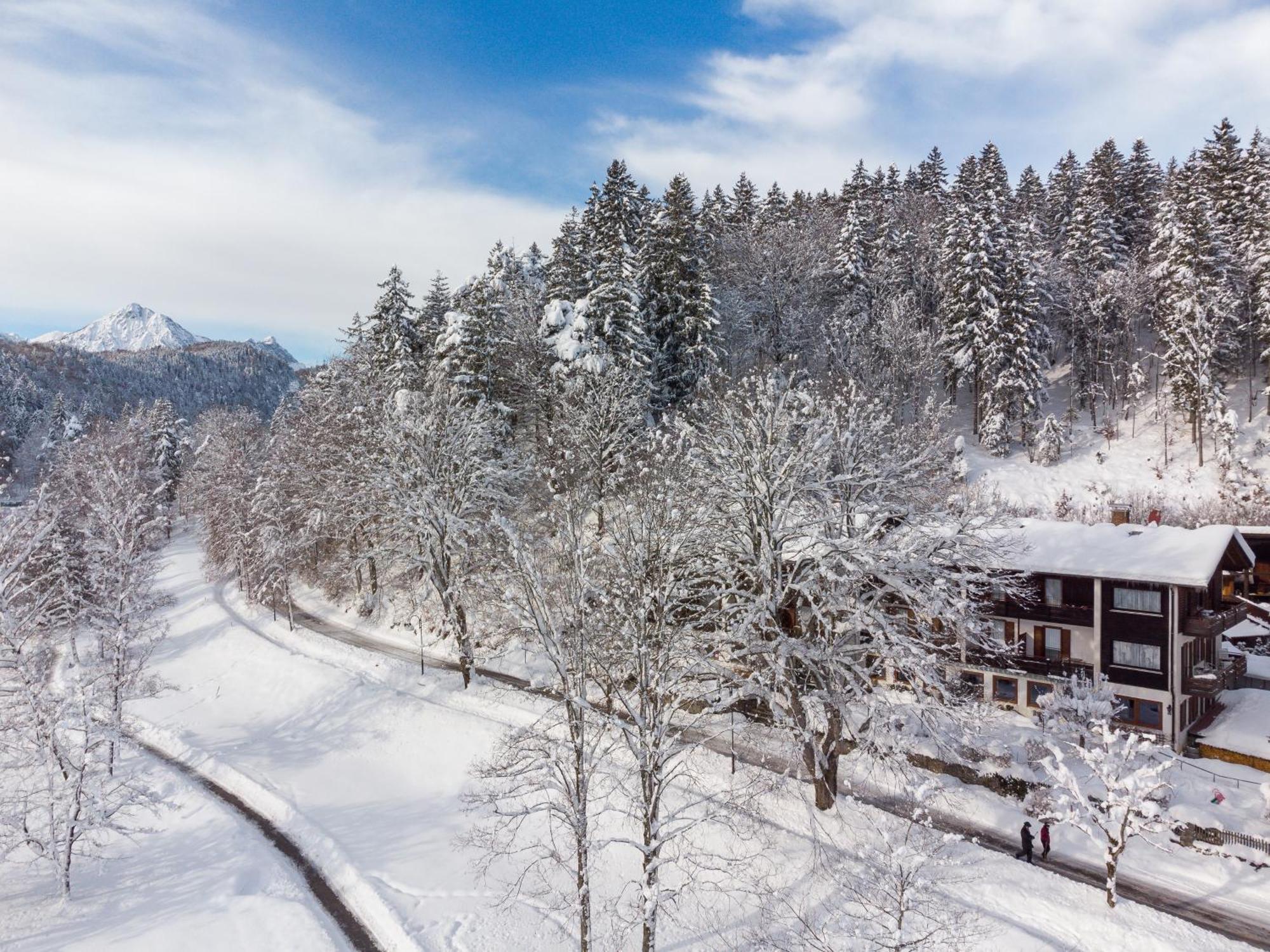 Hotel Ruchti - Zeit Fuer Mich ฟุสเซ่น ภายนอก รูปภาพ